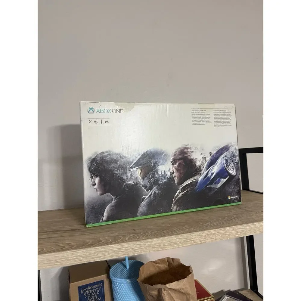 Microsoft Xbox One Console 2TB White Launch Edition Controller & Box Sealed